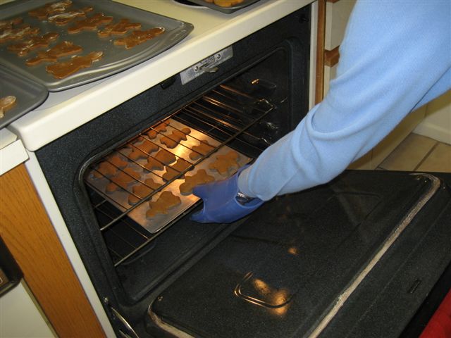 decorating cookies